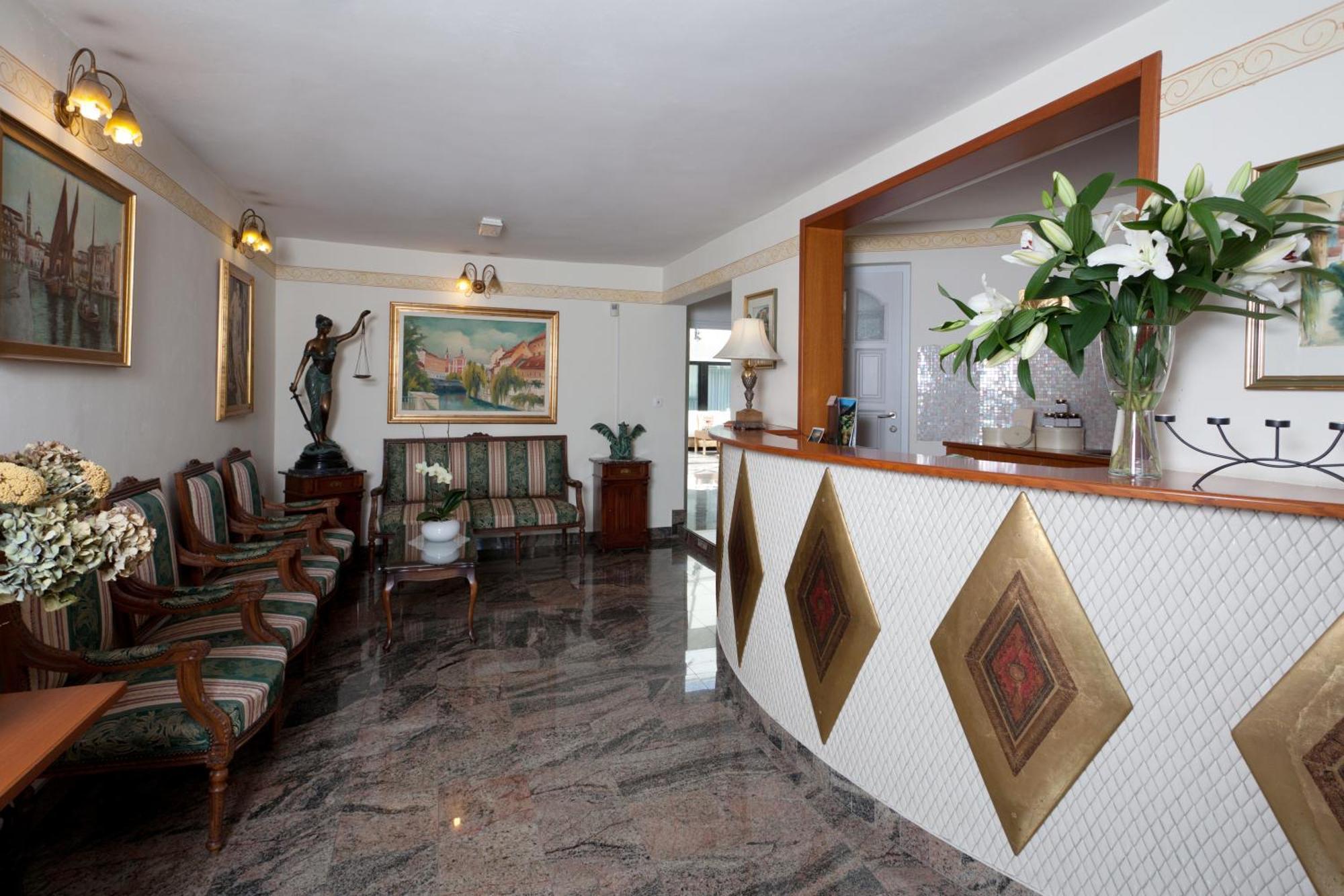 Aparthotel Vila Minka Ljubljana Extérieur photo