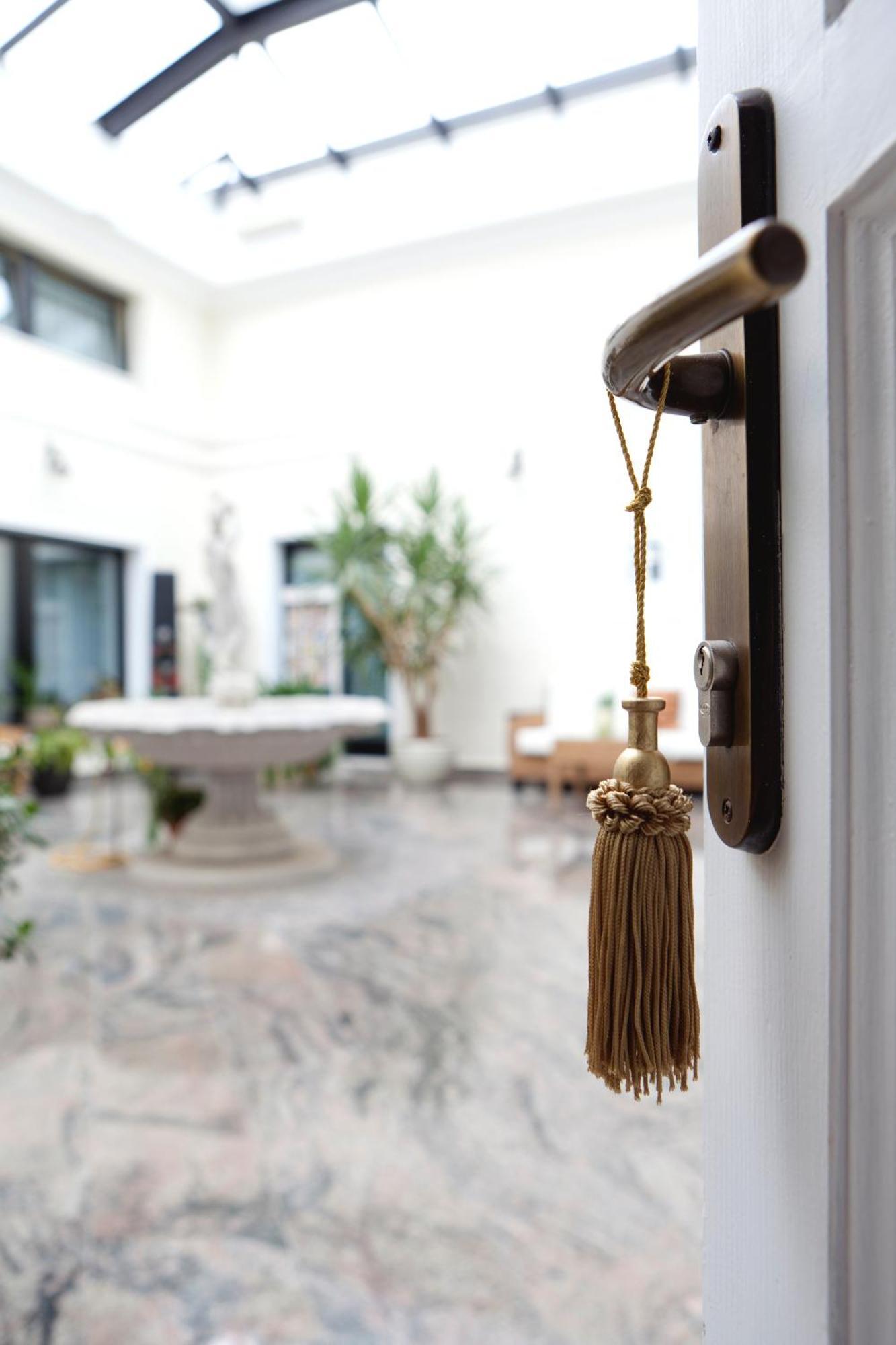 Aparthotel Vila Minka Ljubljana Extérieur photo
